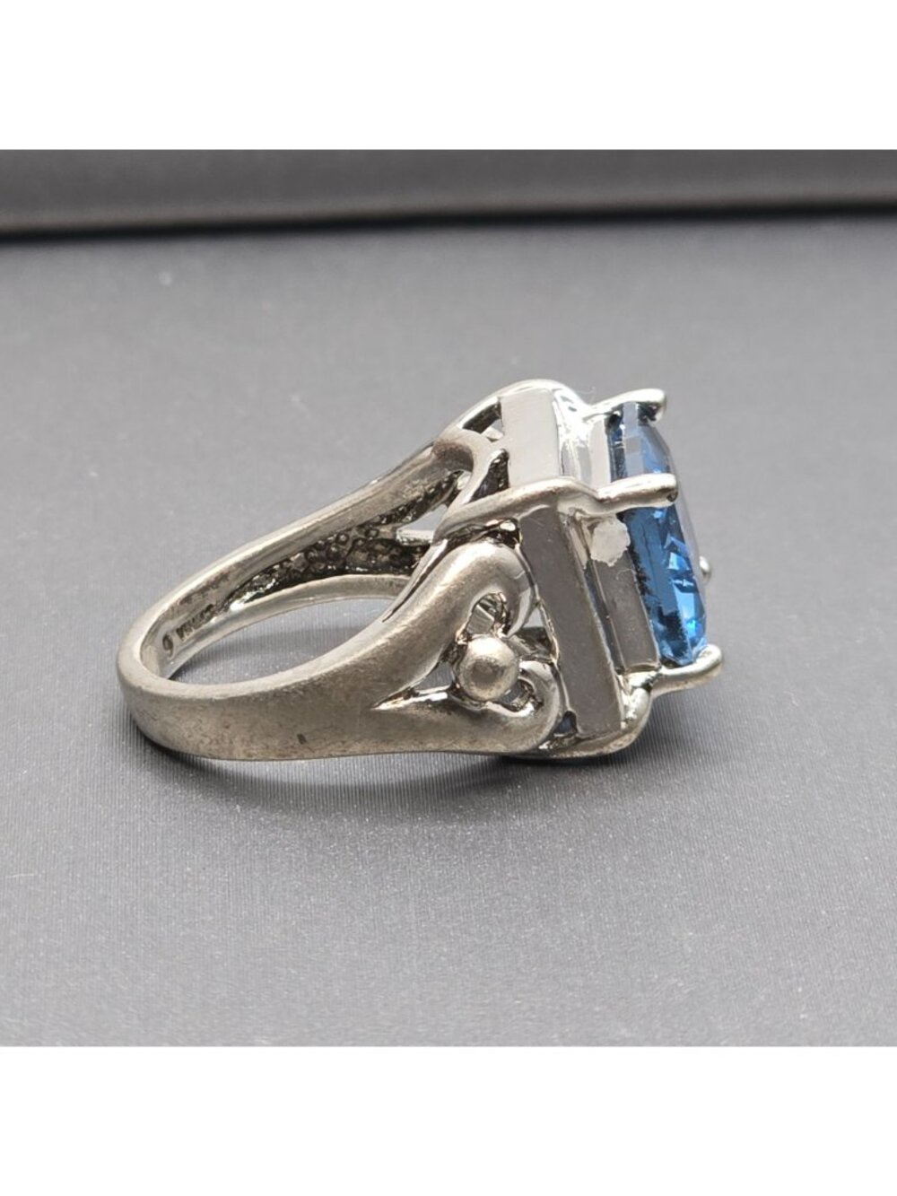 Vintage Sterling Silver Blue Topaz Ring Size 6 Emerald Cut Statement Piece Signe - Picture 7 of 14